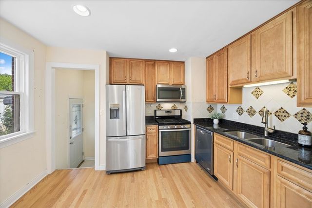 1307 Hull Avenue, Westchester, IL 60154