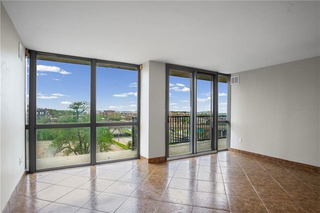600 Admiral Boulevard 507, Kansas City, MO 64106