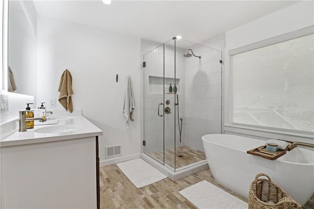 648 Bellflower Drive, Big Canoe, GA 30143
