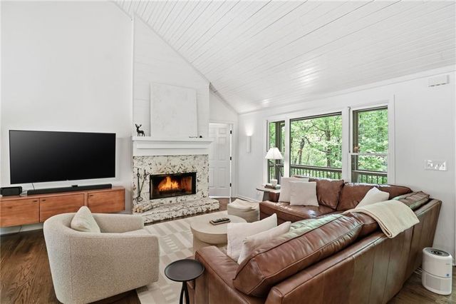 648 Bellflower Drive, Big Canoe, GA 30143