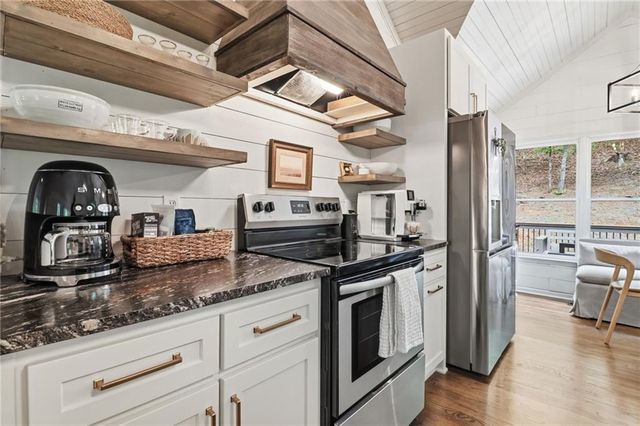 648 Bellflower Drive, Big Canoe, GA 30143