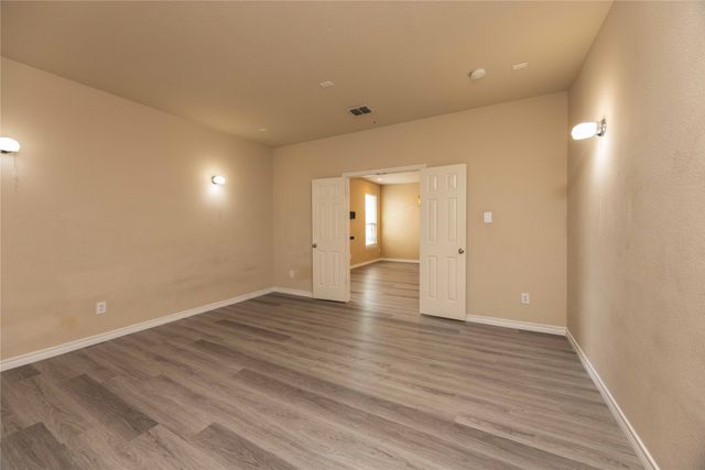 1125 Annalea Cove Drive, Lewisville, TX 75056