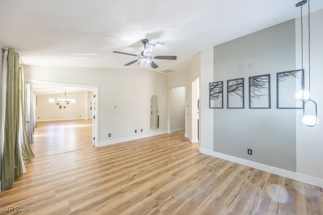 8217 Cabin Springs Avenue, Las Vegas, NV 89131