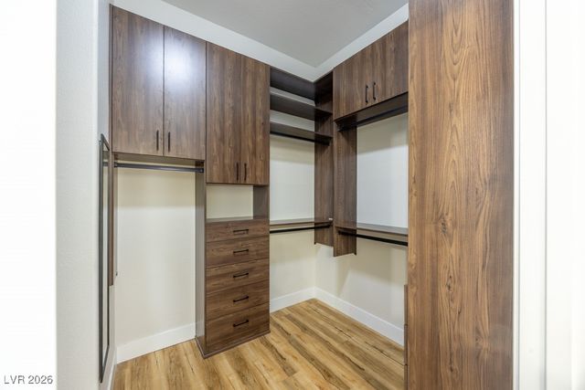 8217 Cabin Springs Avenue, Las Vegas, NV 89131