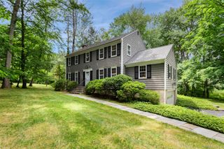 29 Cartway Lane W, Bedford, NY 10506