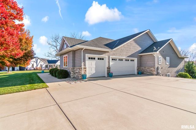 2804 Pat Tillman Drive, Springfield, IL 62711