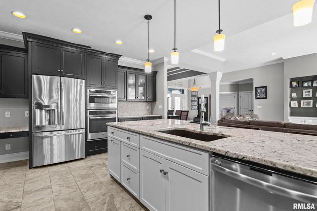 2804 Pat Tillman Drive, Springfield, IL 62711