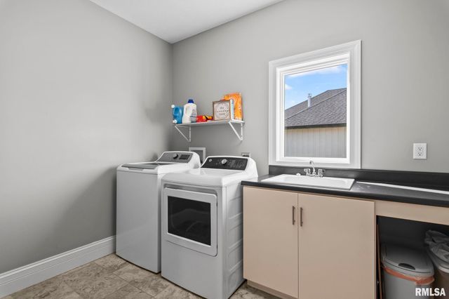 2804 Pat Tillman Drive, Springfield, IL 62711