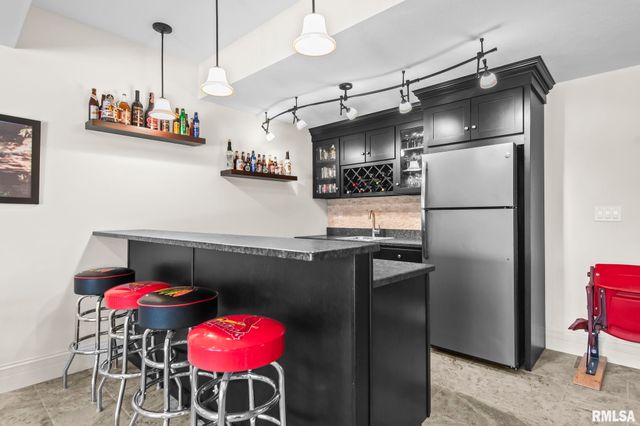 2804 Pat Tillman Drive, Springfield, IL 62711