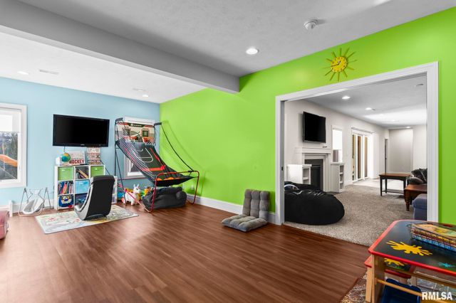 2804 Pat Tillman Drive, Springfield, IL 62711