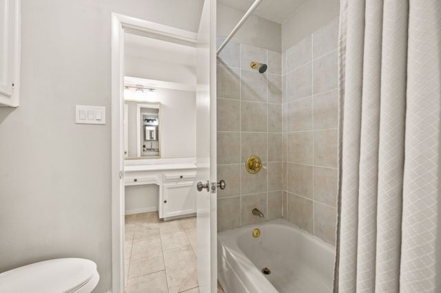 2214 Wilson Drive, Arlington, TX 76011