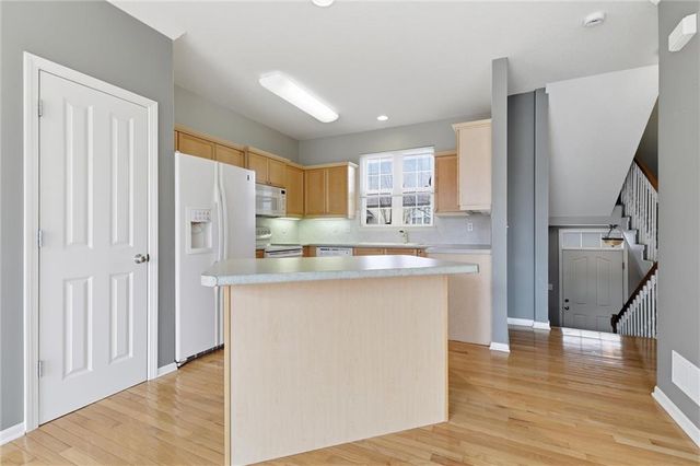 7671 W 158th Terrace, Overland Park, KS 66223