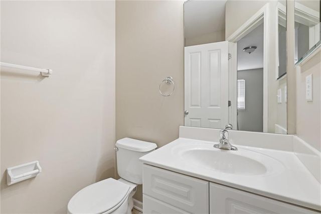 7671 W 158th Terrace, Overland Park, KS 66223