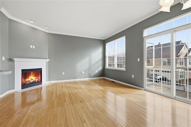 7671 W 158th Terrace, Overland Park, KS 66223