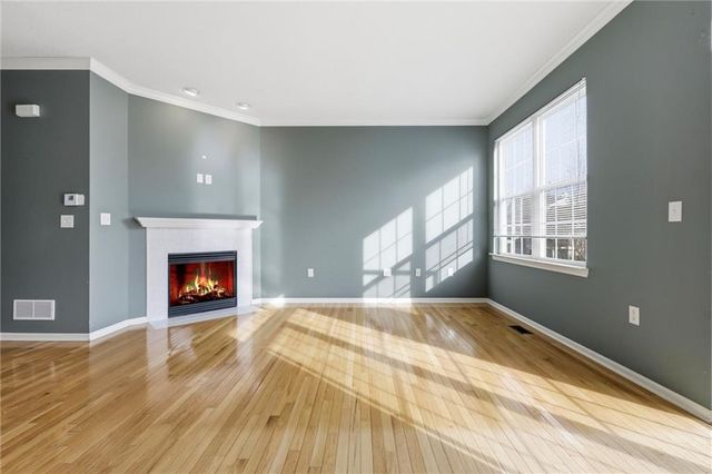 7671 W 158th Terrace, Overland Park, KS 66223