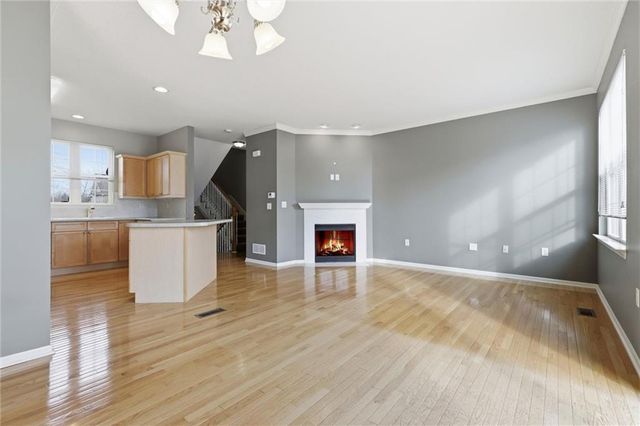 7671 W 158th Terrace, Overland Park, KS 66223