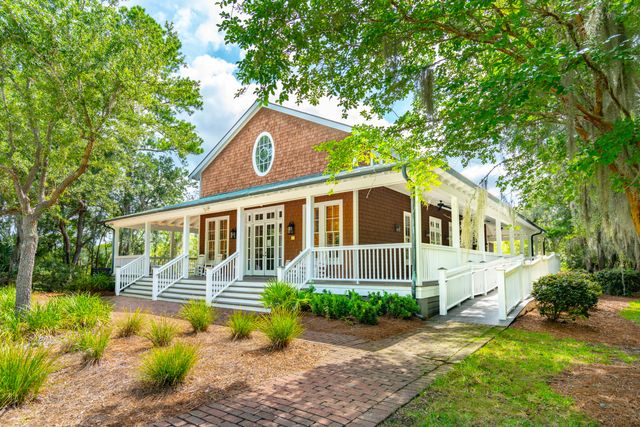 4278 Home Town Lane, Ravenel, SC 29470