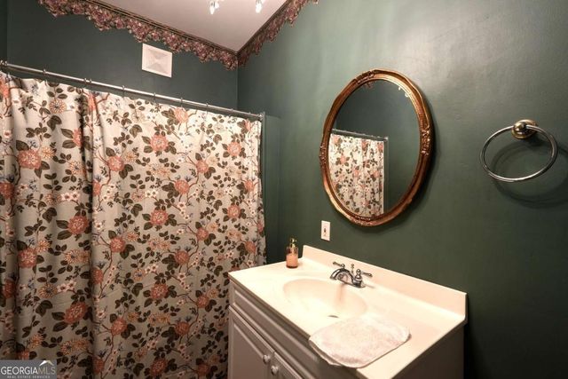 1194 Main Street, Andrews, NC 28901