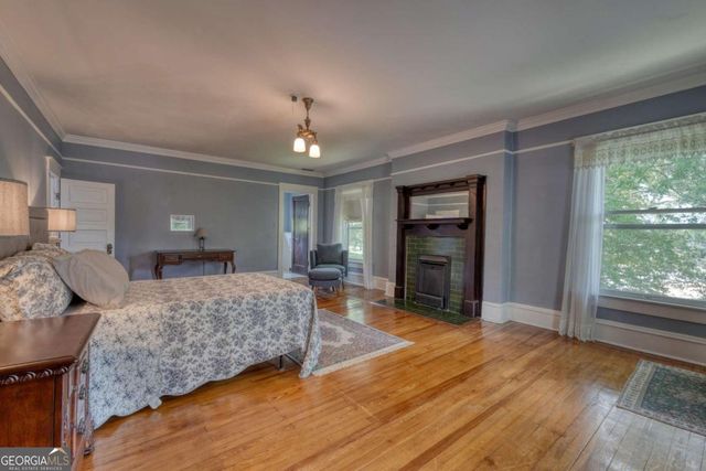 1194 Main Street, Andrews, NC 28901