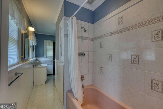 1194 Main Street, Andrews, NC 28901