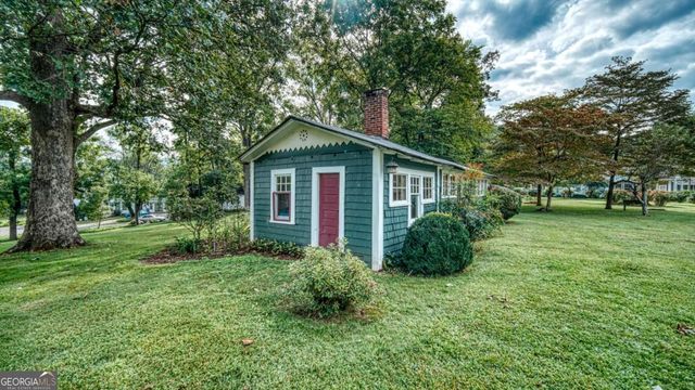 1194 Main Street, Andrews, NC 28901