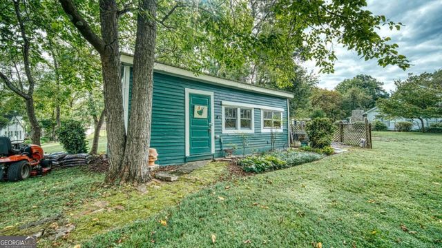 1194 Main Street, Andrews, NC 28901