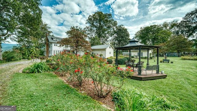 1194 Main Street, Andrews, NC 28901