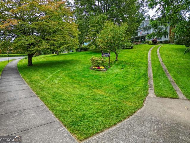 1194 Main Street, Andrews, NC 28901