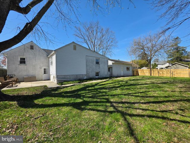 142 NEW RD, Horsham, PA 19044