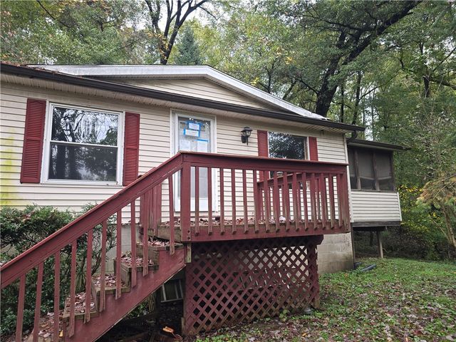 182 Glade Run Rd, Penn Twp, PA 16053