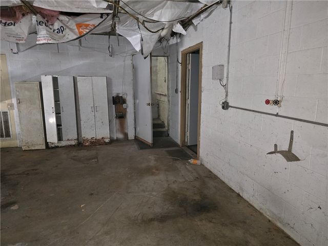 182 Glade Run Rd, Penn Twp, PA 16053