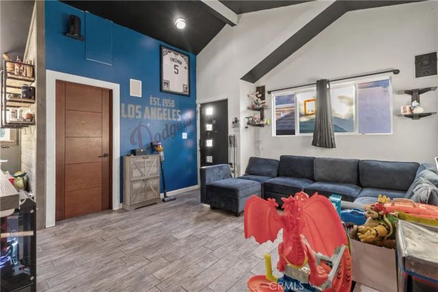 6809 Haywood Street, Tujunga, CA 91042