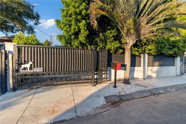 6809 Haywood Street, Tujunga, CA 91042
