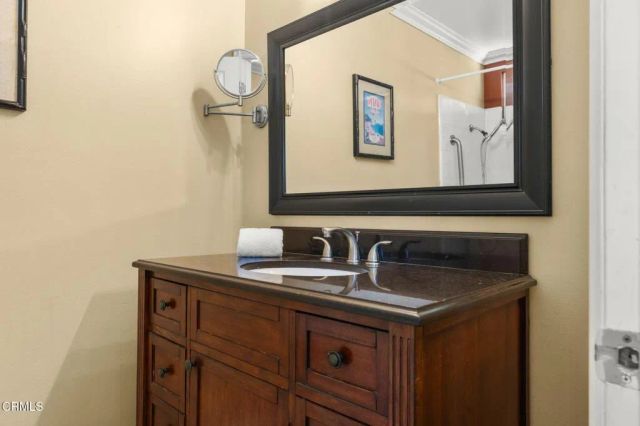 950 Seaside Court, Ventura, CA 93001