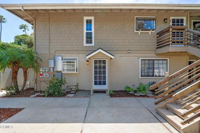 950 Seaside Court, Ventura, CA 93001