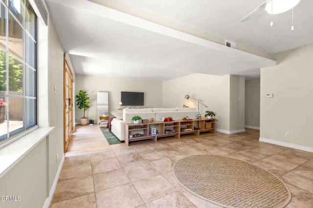 950 Seaside Court, Ventura, CA 93001