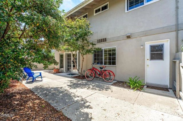950 Seaside Court, Ventura, CA 93001