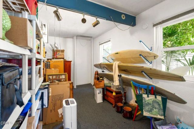 950 Seaside Court, Ventura, CA 93001