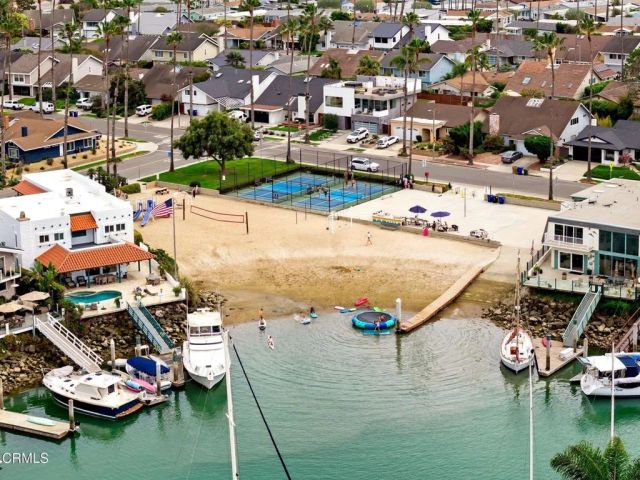 950 Seaside Court, Ventura, CA 93001