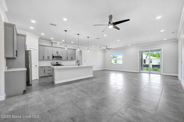 203 Haines Road SW, Palm Bay, FL 32908