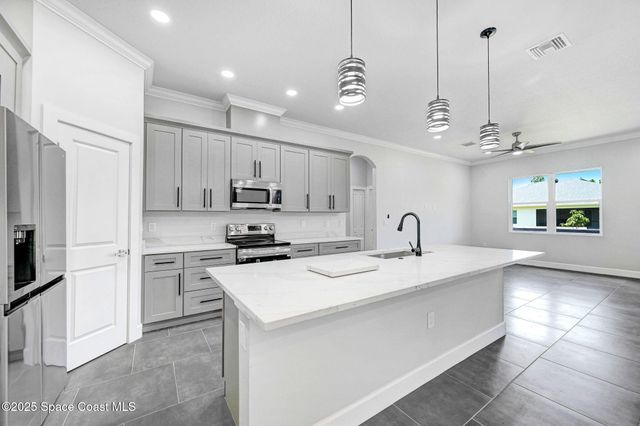 203 Haines Road SW, Palm Bay, FL 32908