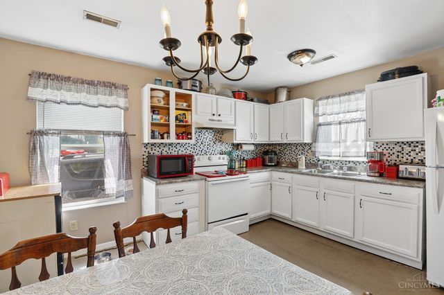 2464 Wilson Avenue, Colerain Twp, OH 45231