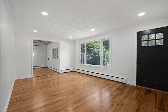61 Cactus Street, Warwick, RI 02886