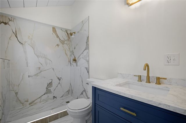 61 Cactus Street, Warwick, RI 02886