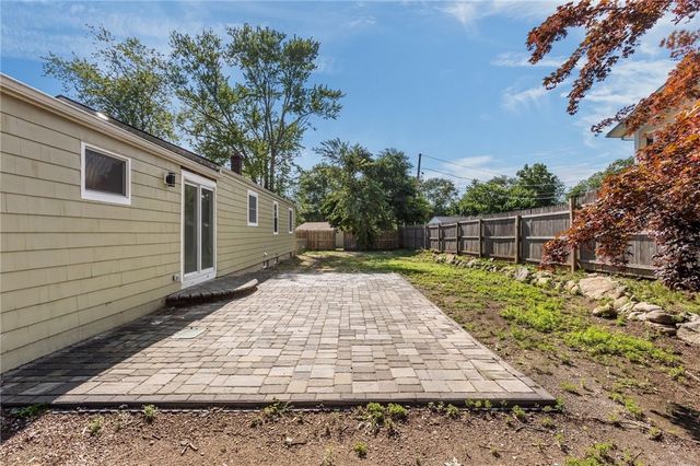 61 Cactus Street, Warwick, RI 02886