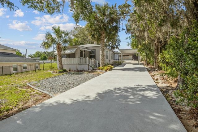 205 W MAPLE STREET, Davenport, FL 33837