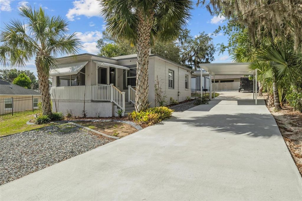 205 W MAPLE STREET, Davenport, FL 33837