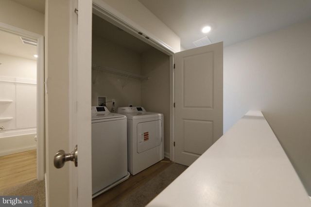 23 E CLEMENTON RD, Gibbsboro, NJ 08026