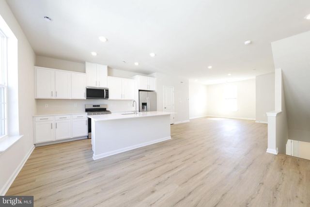 23 E CLEMENTON RD, Gibbsboro, NJ 08026
