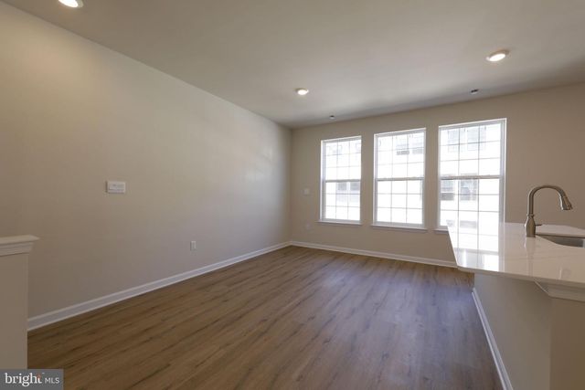 23 E CLEMENTON RD, Gibbsboro, NJ 08026